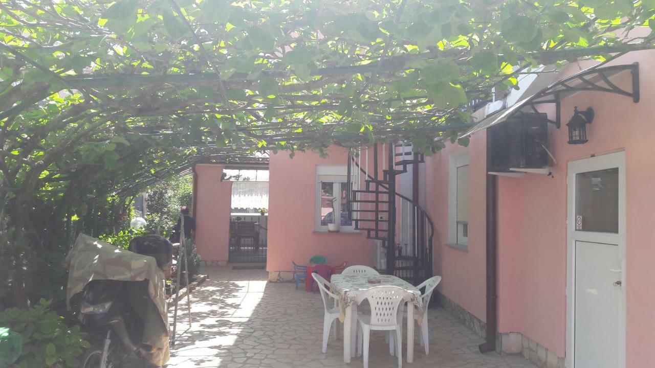 Hukic A2 And A1 Apartment Fazana Exterior photo